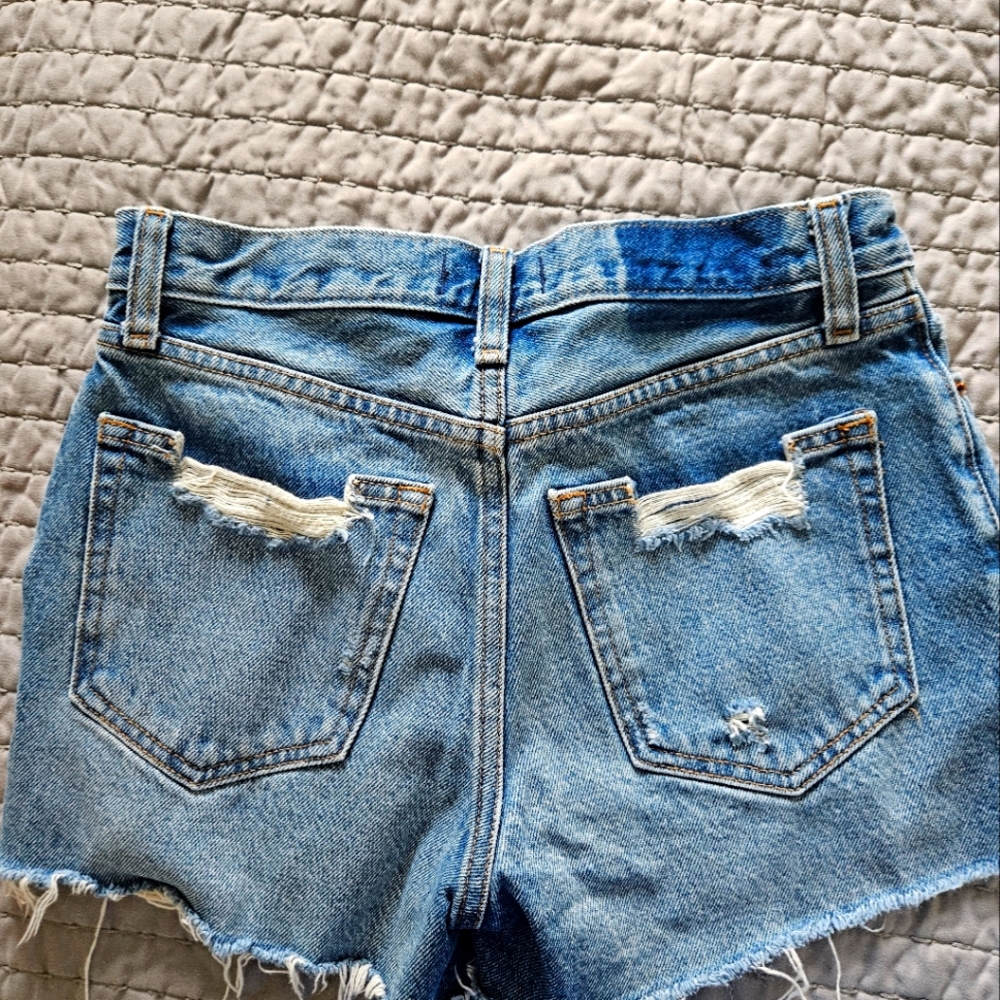 Abercrombie and Fitch annie high rise short in size zero